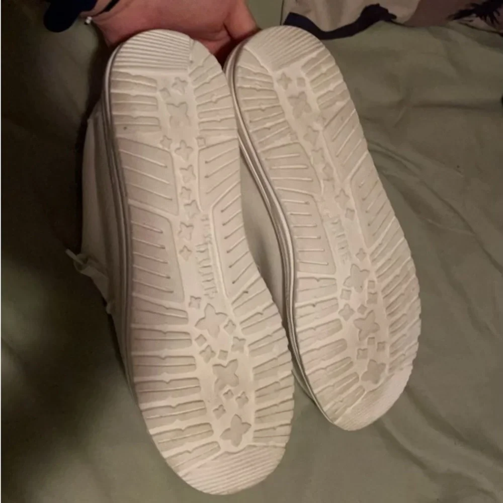 WORN ONCE Hey Dudes Men’s Wally Slub in White. Size 10 - Picture 6 of 7